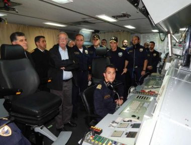 Στη φρεγάτα ΣΑΛΑΜΙΣ ο ΑΝΥΕΘΑ Δημήτρης Βίτσας